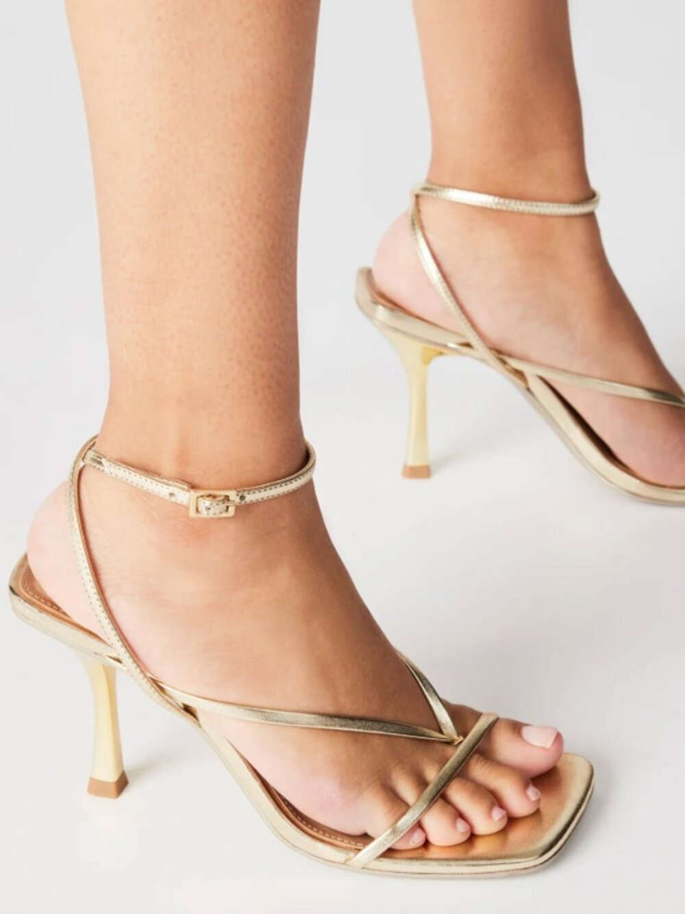 Steve Madden Annie Heel in Champagne size 10
